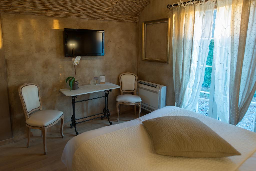 Les Chambres Du Vivier, Chambres D'Hotes Et Gite - A 100M - Дюрби Стая снимка