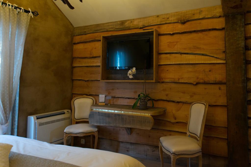 Les Chambres Du Vivier, Chambres D'Hotes Et Gite - A 100M - Дюрби Стая снимка